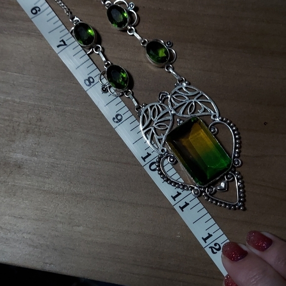 BICOLOR Tourmaline & Peridot Necklace - Picture 3 of 5